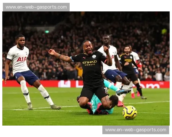 刺探蓝黑心脏，热刺剑指欧冠荣耀